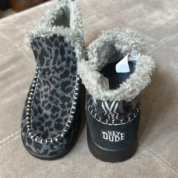 Hey Dude Black and Gray Moccasin Slippers with Plush Collar - Picture 5 of 9